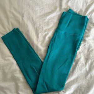 Blue/green All in Motion ribbed seamless leggings